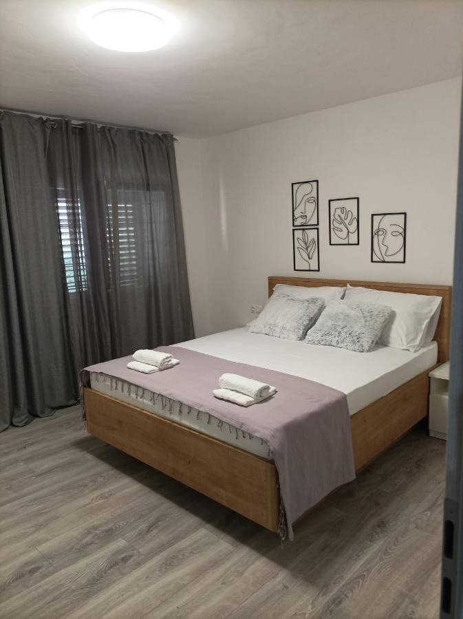 M&K Apartman สปลิท ภายนอก รูปภาพ